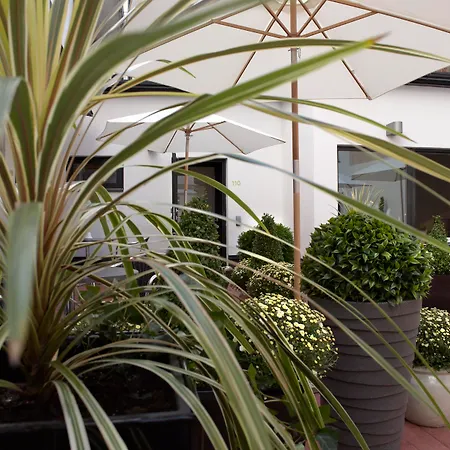 Fabian Hotel