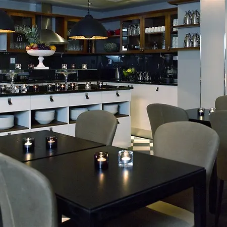 Fabian Hotel